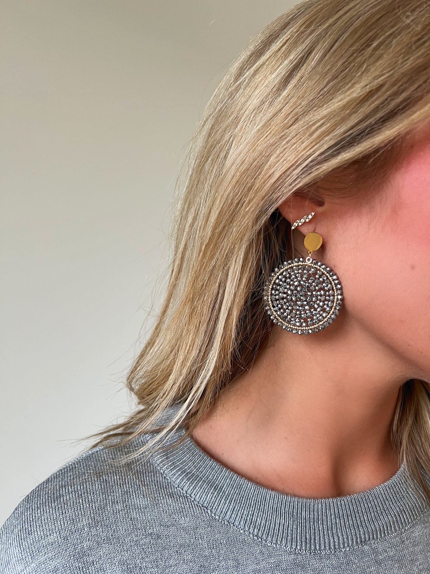 Melanie Earrings Gray