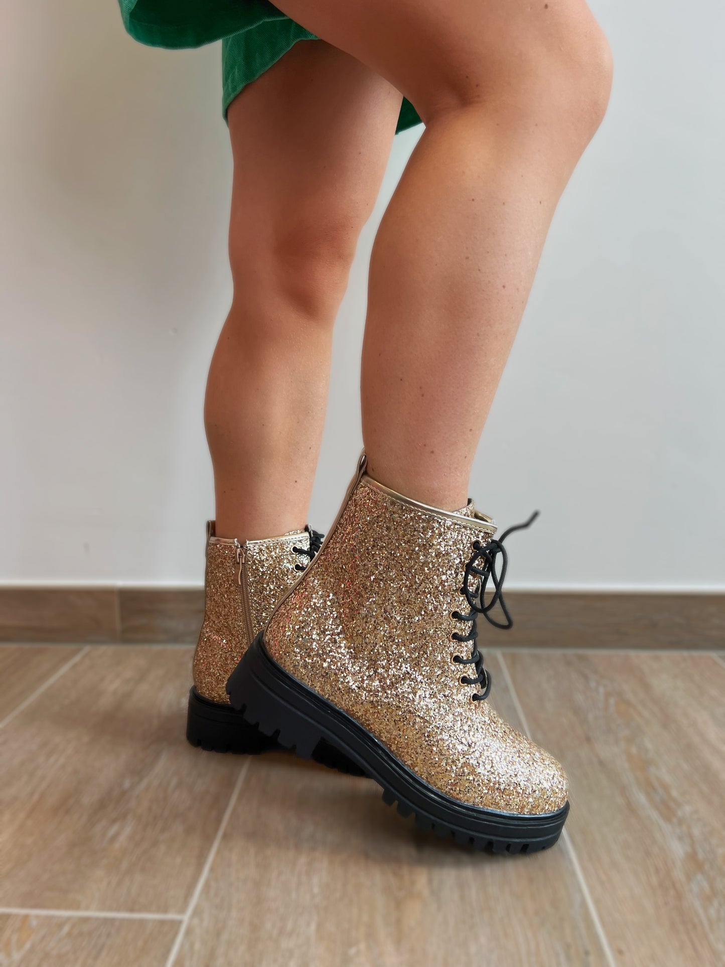 Glitter Boots Gold