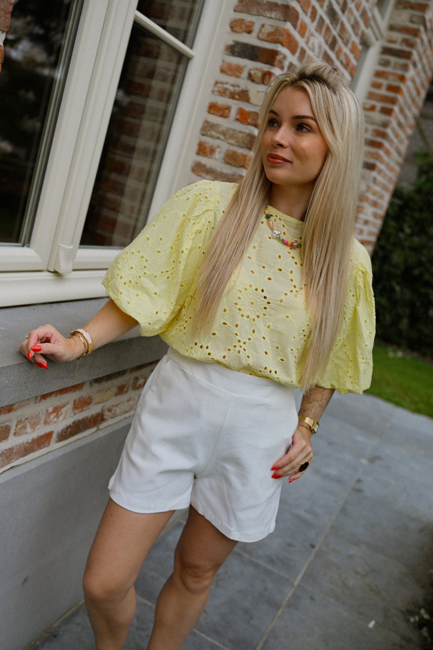 Annabel Short - Wit