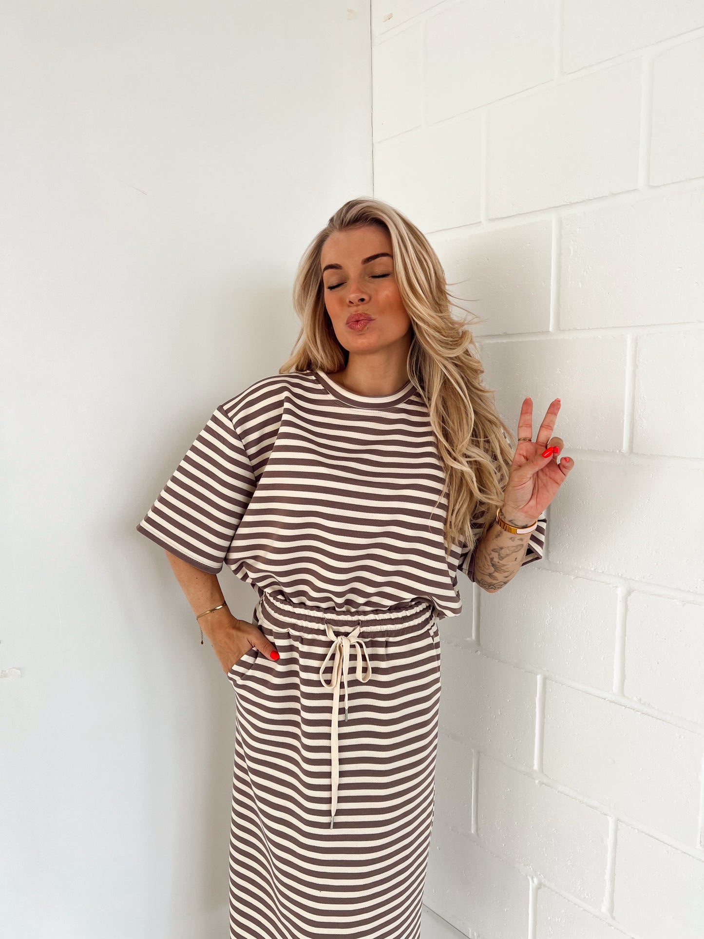 Set (t-shirt + rok) Stripe Taupe