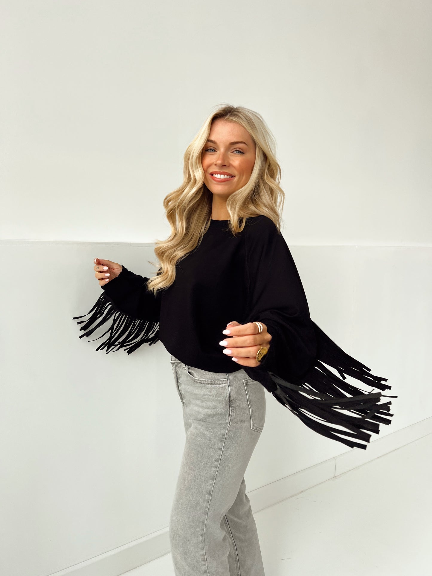 Fringe Sweater Zwart (Last one!)