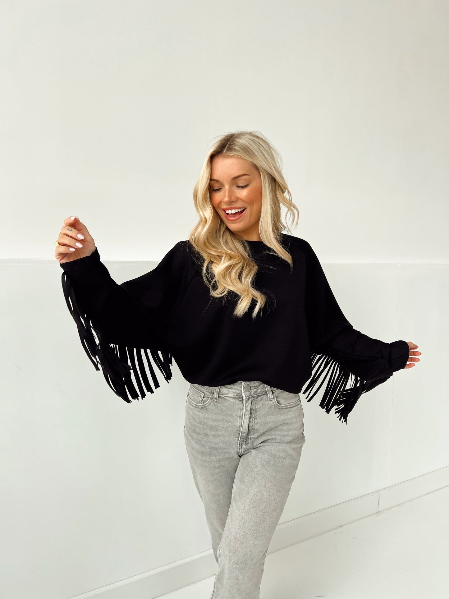 Fringe Sweater Zwart (Last one!)