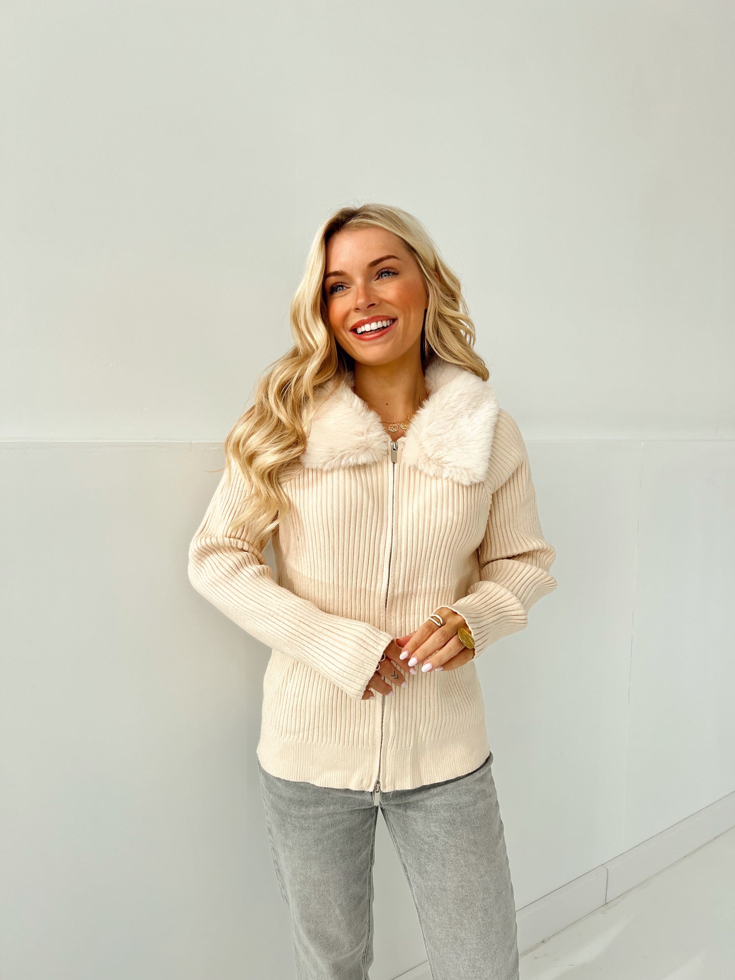 Myla Gilet Beige
