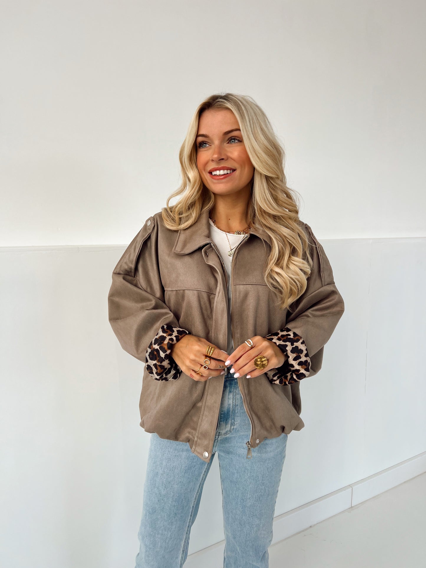 Suede Clio Jas Taupe (Last one!)