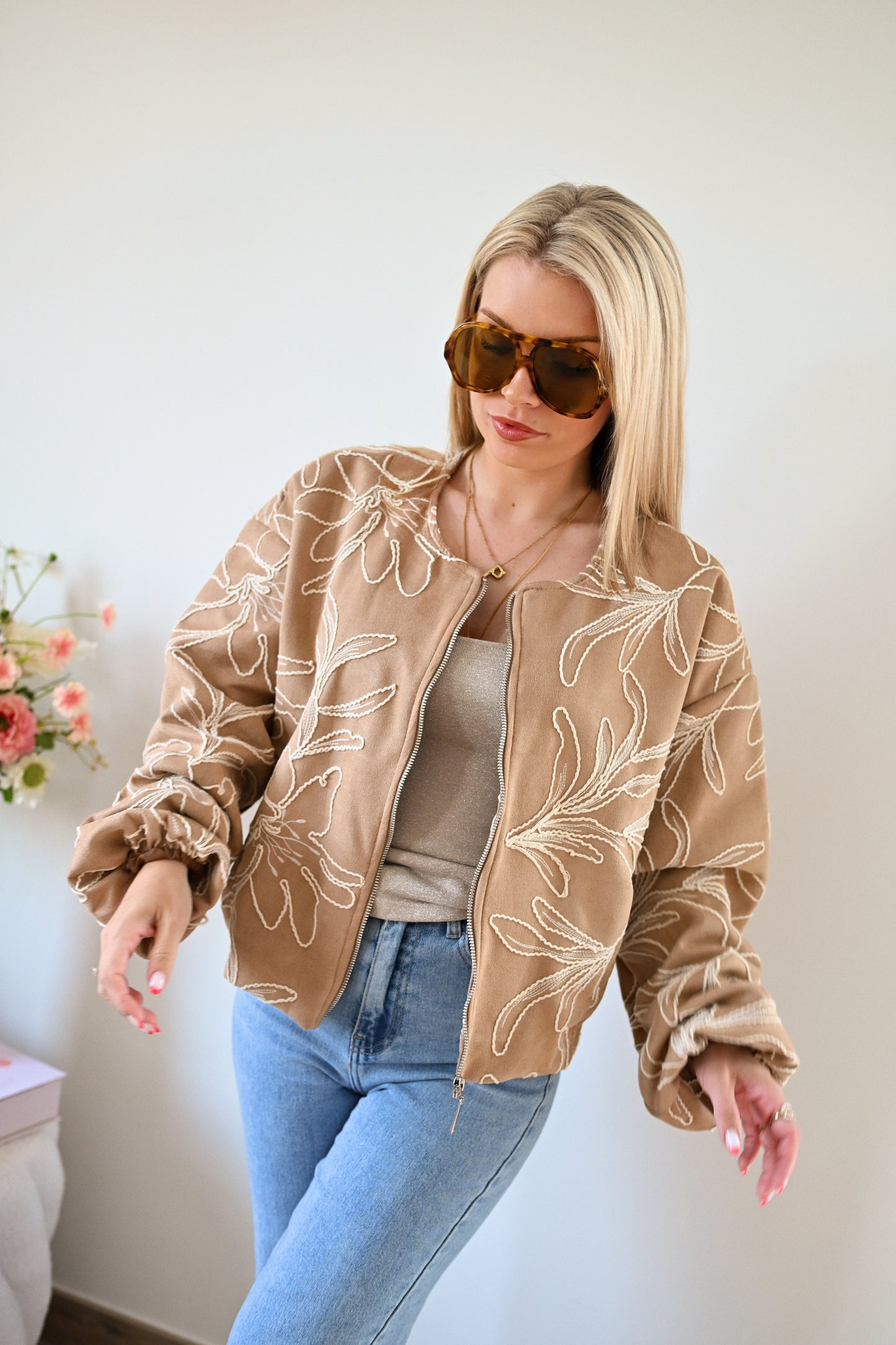 Michelle Velvet Bomber - Camel
